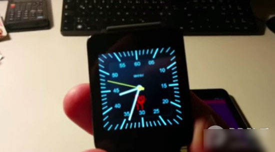 Apple Watch OS在Moto360上表现如何?